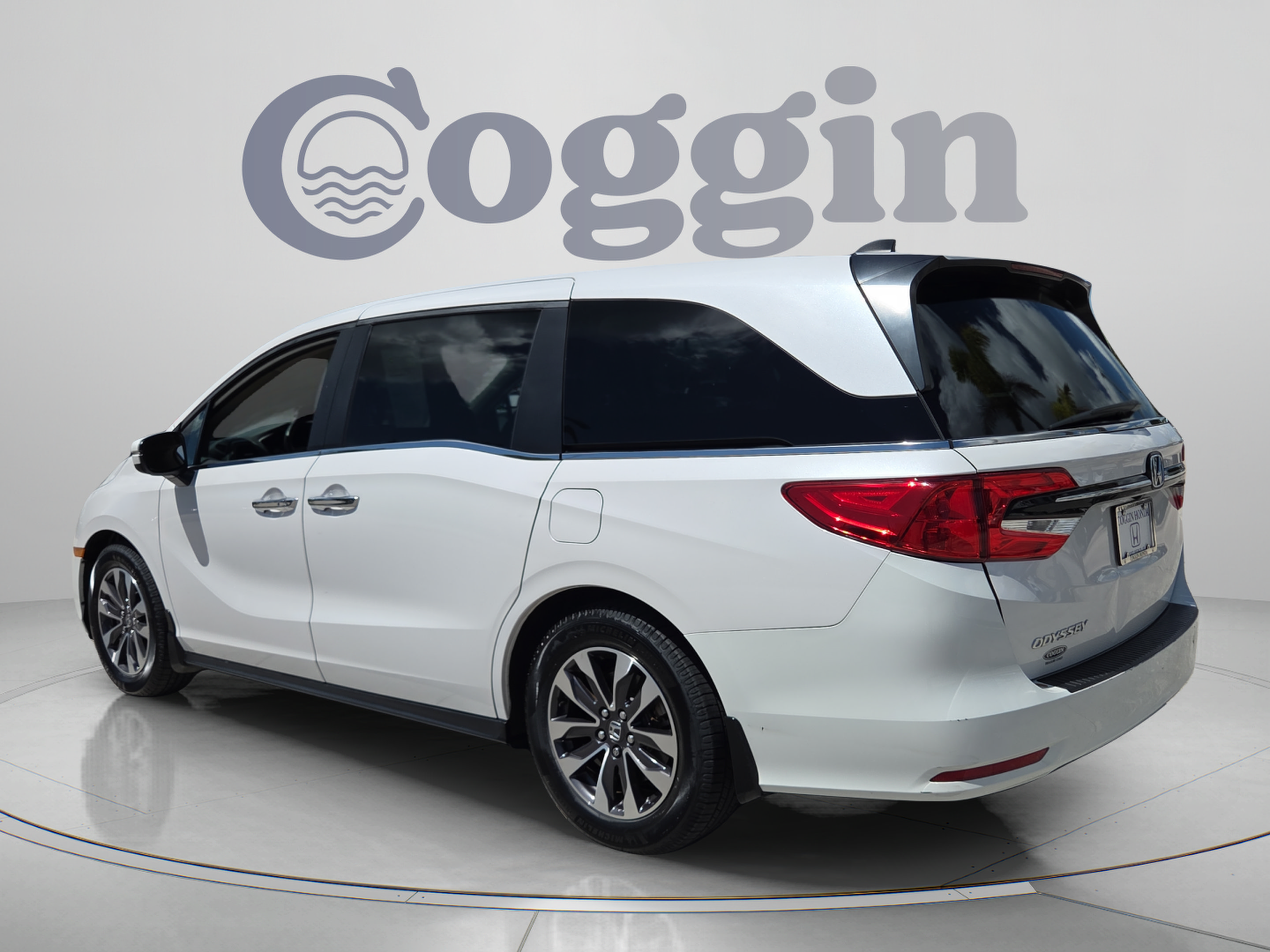 Used 2023 Honda Odyssey EX-L image 3