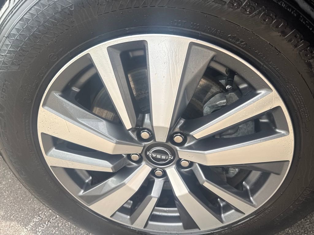Used 2024 Nissan Pathfinder SL FWD image 37
