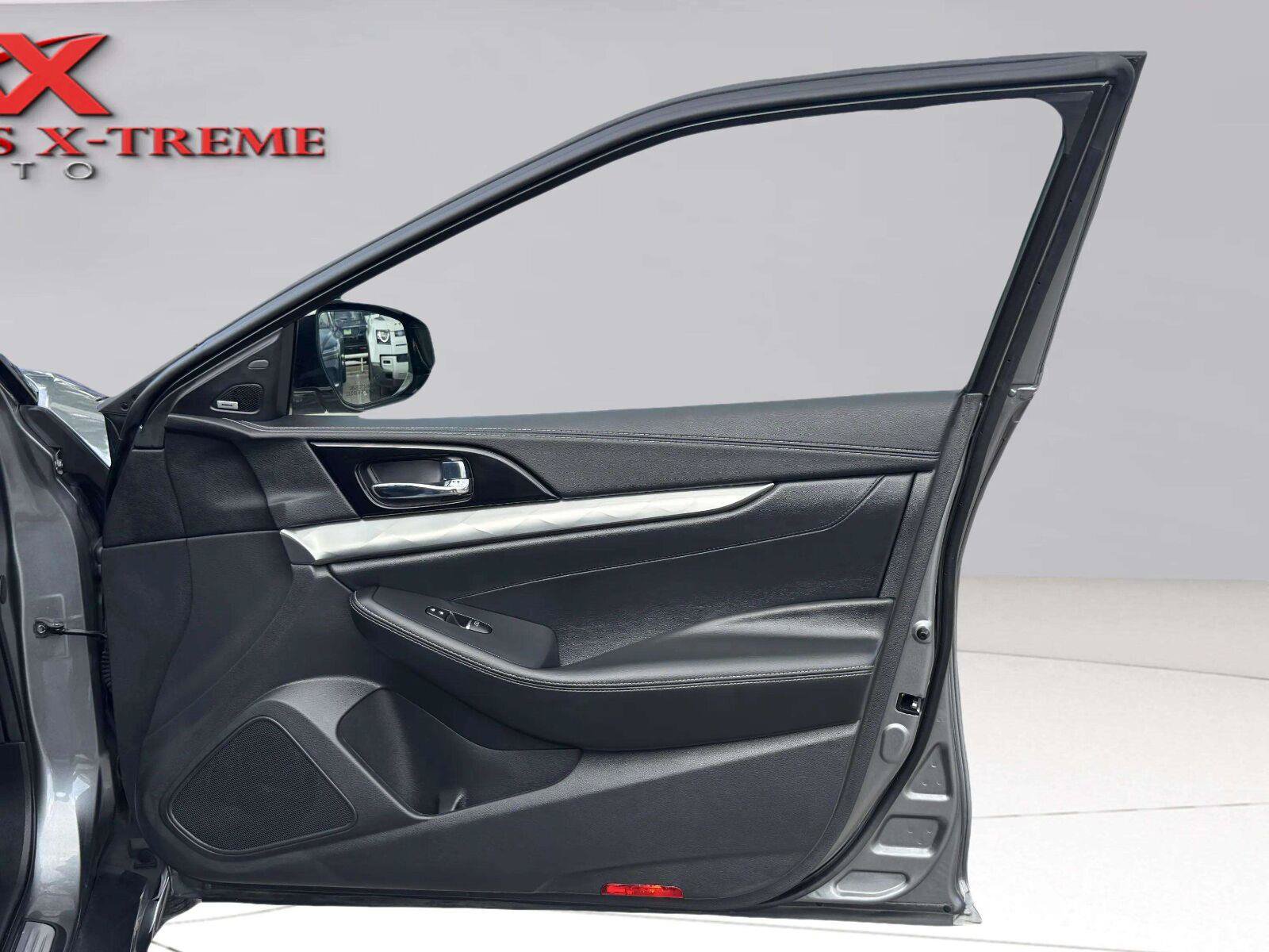 Used 2020 Nissan Maxima 3.5 SL w/ Floor Mat Group FWD image 49