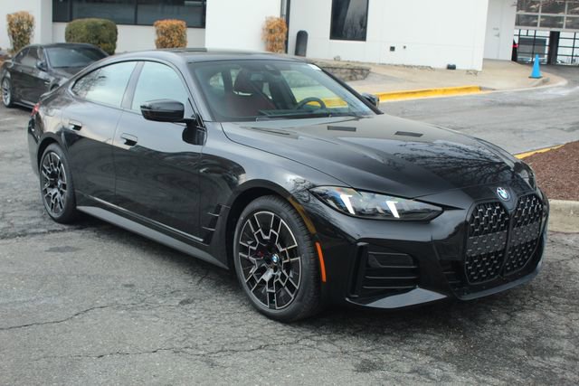 New 2026 BMW 430i xDrive w/ M Sport Package image 1