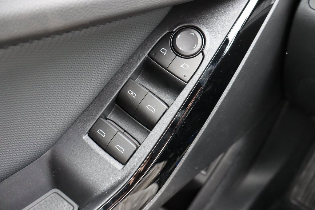 New 2026 Chevrolet Equinox LT w/ Convenience Package II image 14