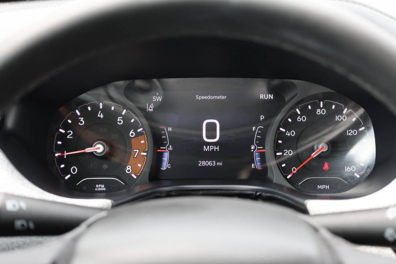 Used 2024 Jeep Compass Latitude AWD/4WD image 19