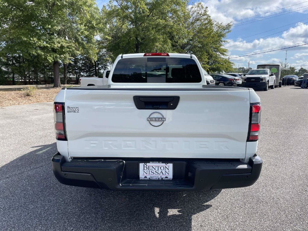New 2027 Nissan Frontier S RWD image 3