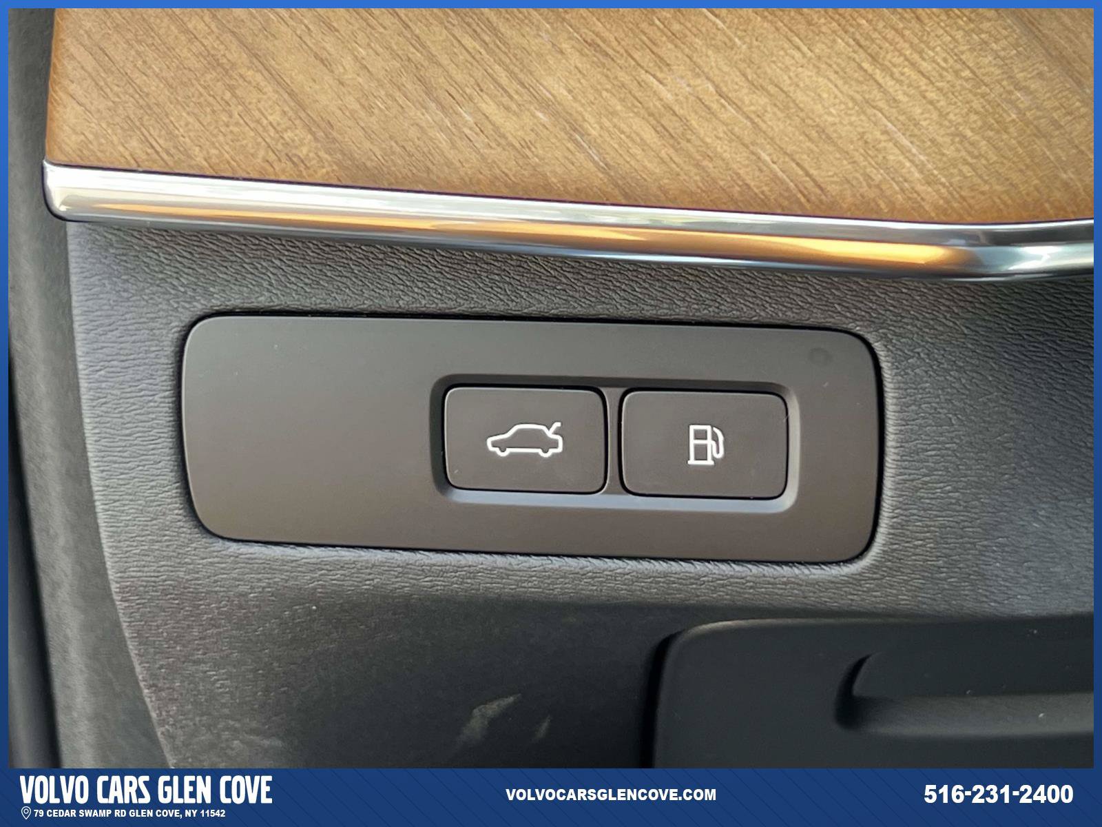 Used 2025 Volvo XC90 T8 Plus w/ Protection Package Premier AWD/4WD image 21