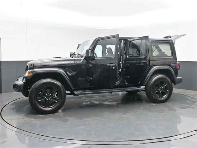 Used 2020 Jeep Wrangler Unlimited Sahara image 51