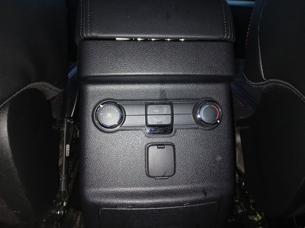 Used 2019 Ford Explorer XLT w/ XLT Sport Appearance Package image 30