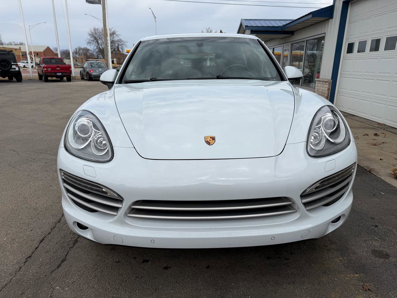 Used 2014 Porsche Cayenne Platinum Edition image 8