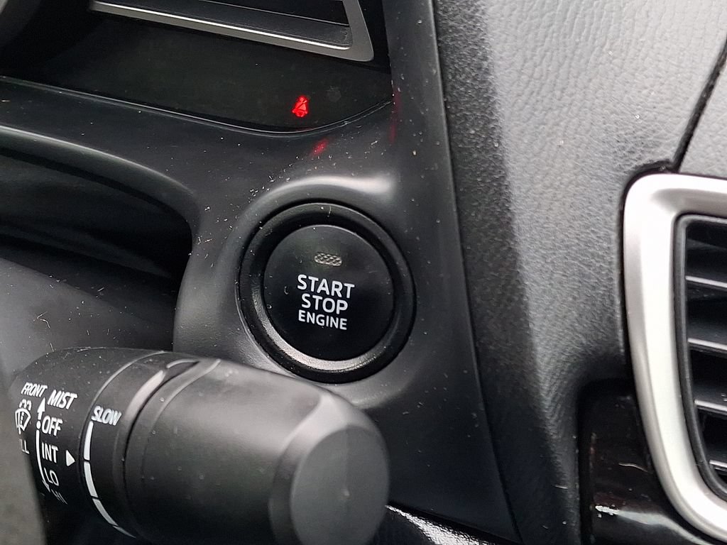 Used 2015 MAZDA MAZDA3 i Sport FWD image 23