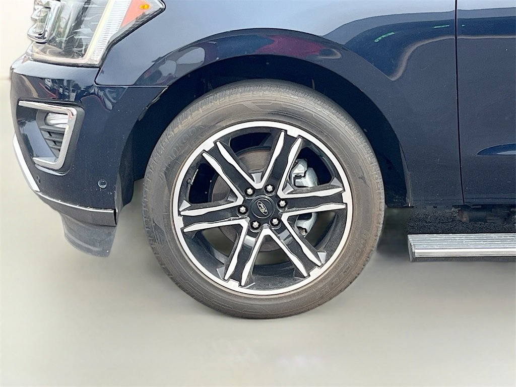 Used 2021 Ford Expedition Limited image 34