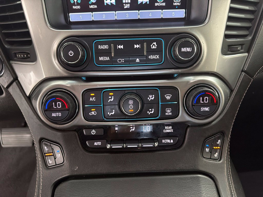 Used 2020 Chevrolet Tahoe Premier w/ Premier Plus Edition RWD image 17