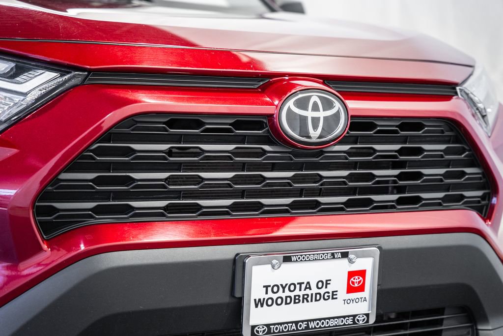Used 2024 Toyota RAV4 LE image 9