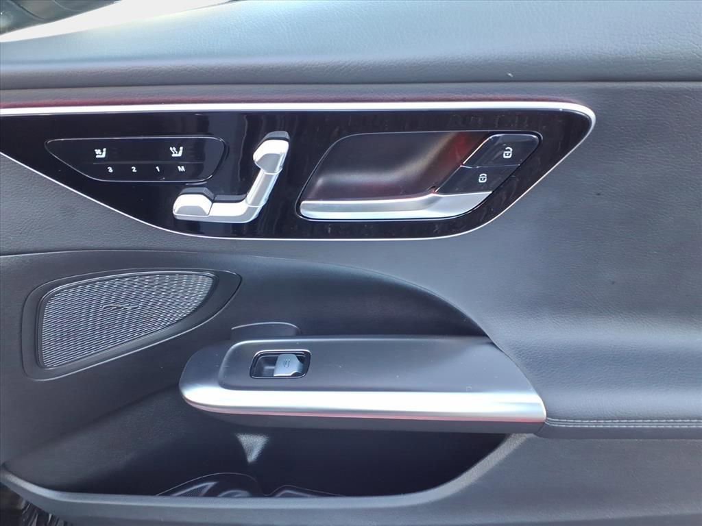 Used 2022 Mercedes-Benz C 300 4MATIC Sedan w/ Exclusive Trim Package image 19