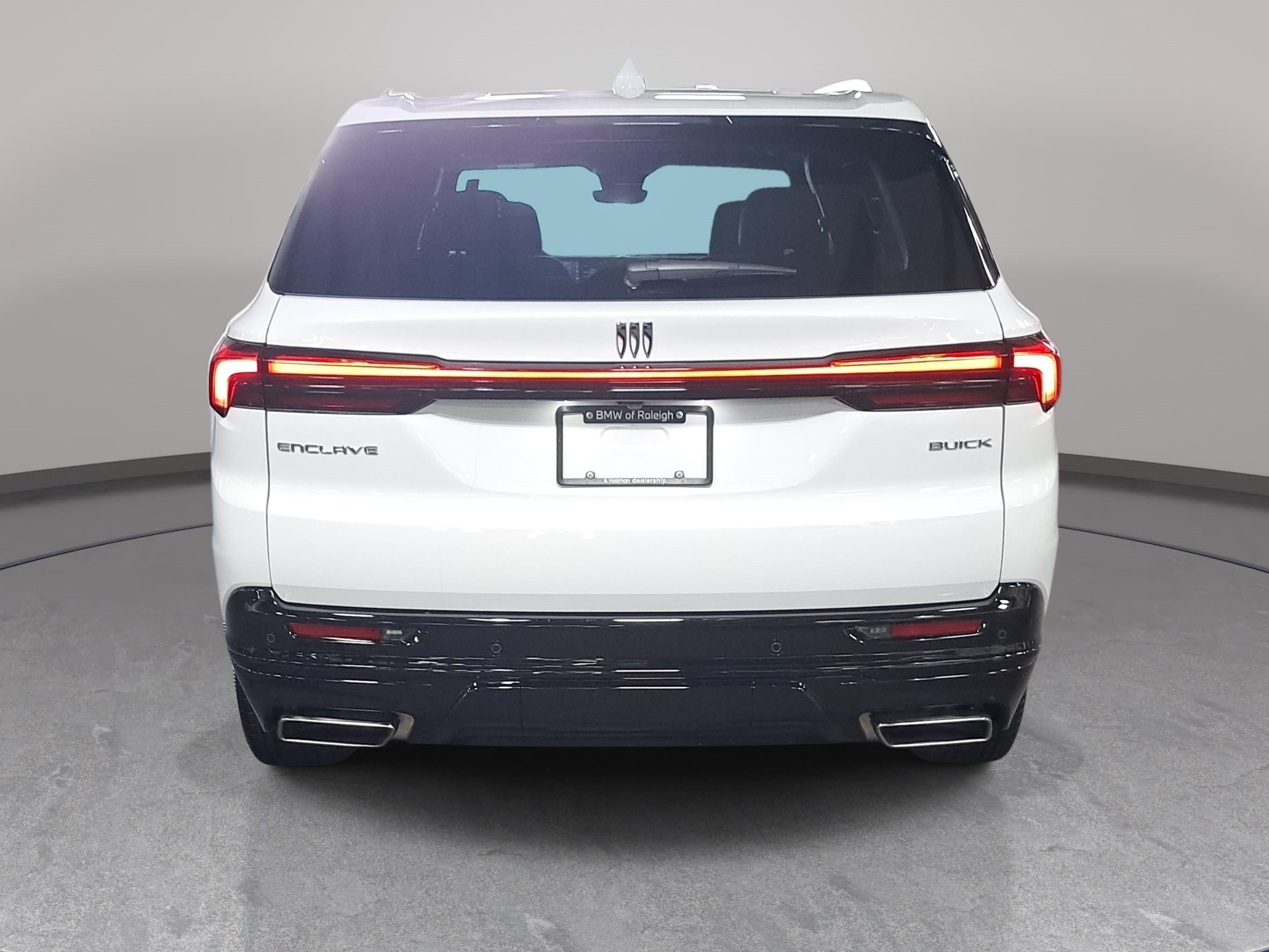 Used 2026 Buick Enclave Sport Touring w/ Power Package FWD image 6