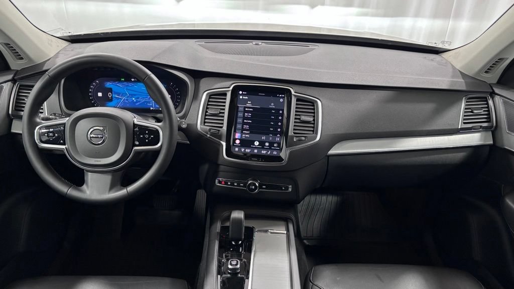 Certified 2023 Volvo XC90 B5 Core w/ Climate Package AWD/4WD image 2