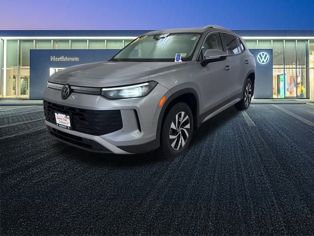 Used 2025 Volkswagen Tiguan S image 8