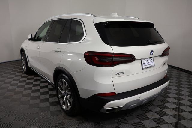 Used 2022 BMW X5 xDrive45e w/ Executive Package image 6