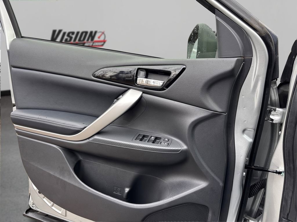 Used 2024 Mitsubishi Eclipse Cross SE AWD/4WD image 15