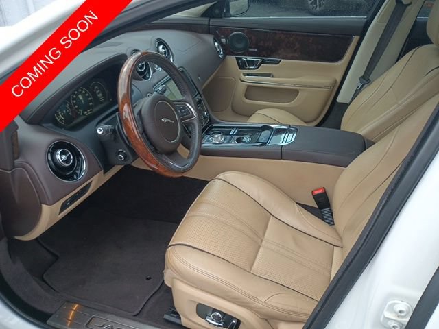 Used 2016 Jaguar XJ R-Sport RWD image 24