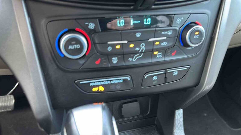 Used 2018 Ford Escape SEL image 21