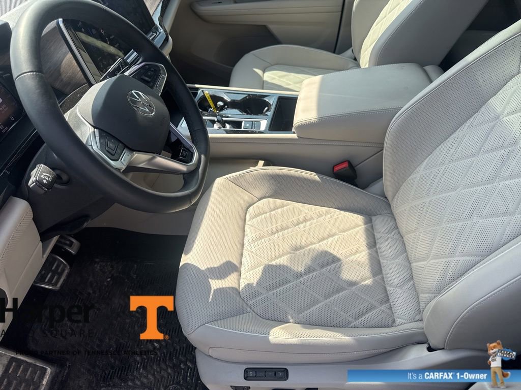 Used 2025 Volkswagen Atlas SEL Premium R-Line image 13