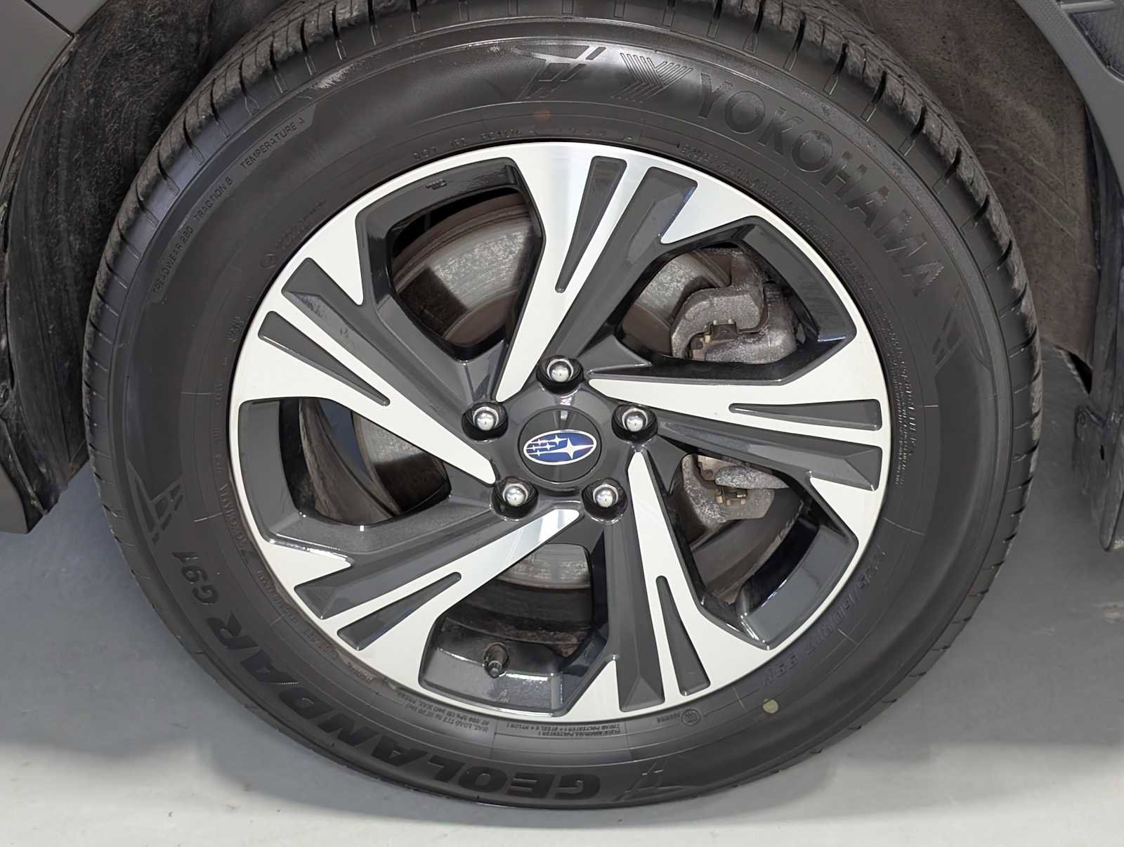 Used 2024 Subaru Crosstrek 2.0i Premium AWD/4WD image 3