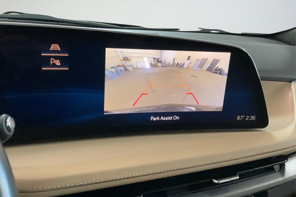 Certified 2024 Cadillac XT4 Luxury FWD image 17