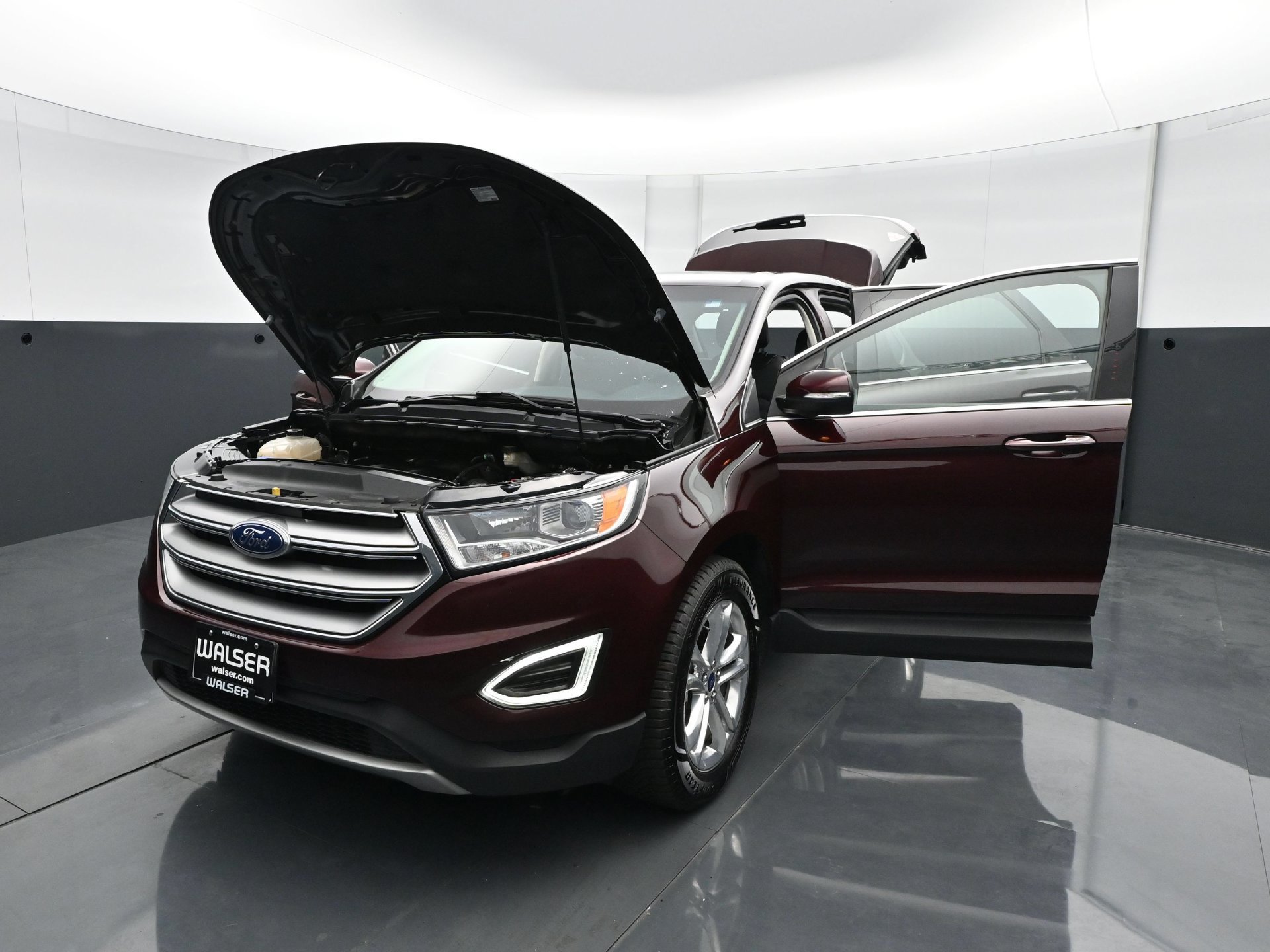 Used 2018 Ford Edge SEL w/ Equipment Group 201A AWD/4WD image 28