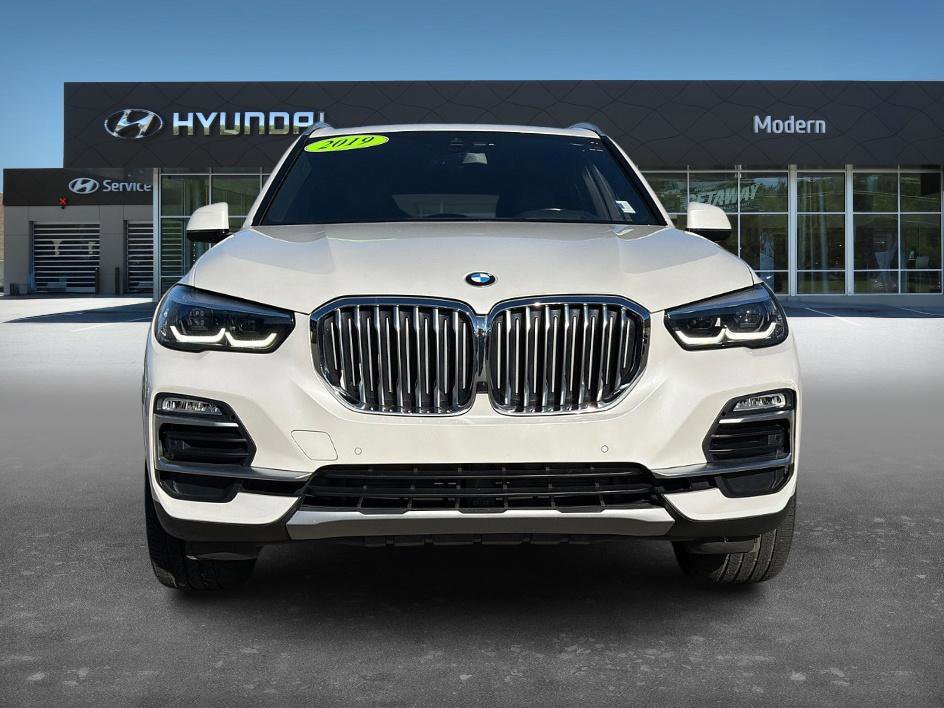 Used 2019 BMW X5 xDrive40i w/ Premium Package 2 image 2