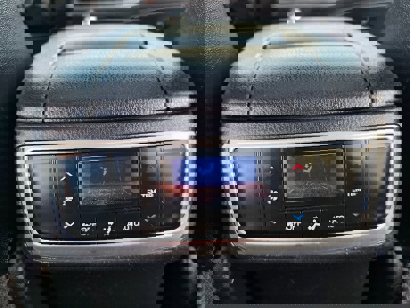 Used 2014 Toyota Highlander XLE image 42