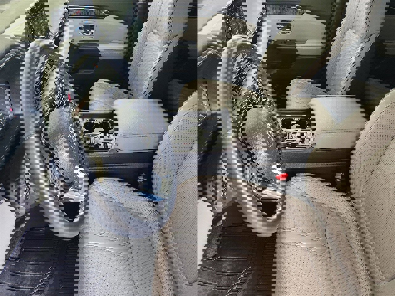 Used 2023 Honda Pilot Elite image 12