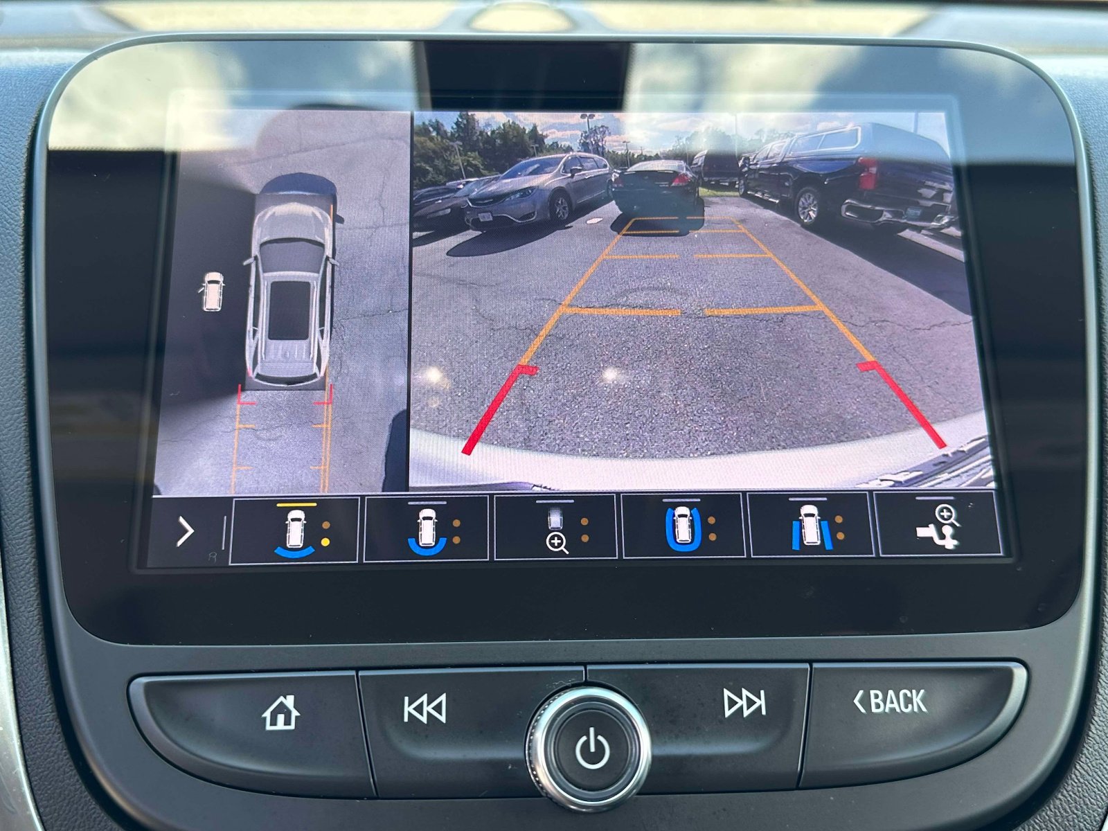 Used 2021 Chevrolet Equinox Premier image 11