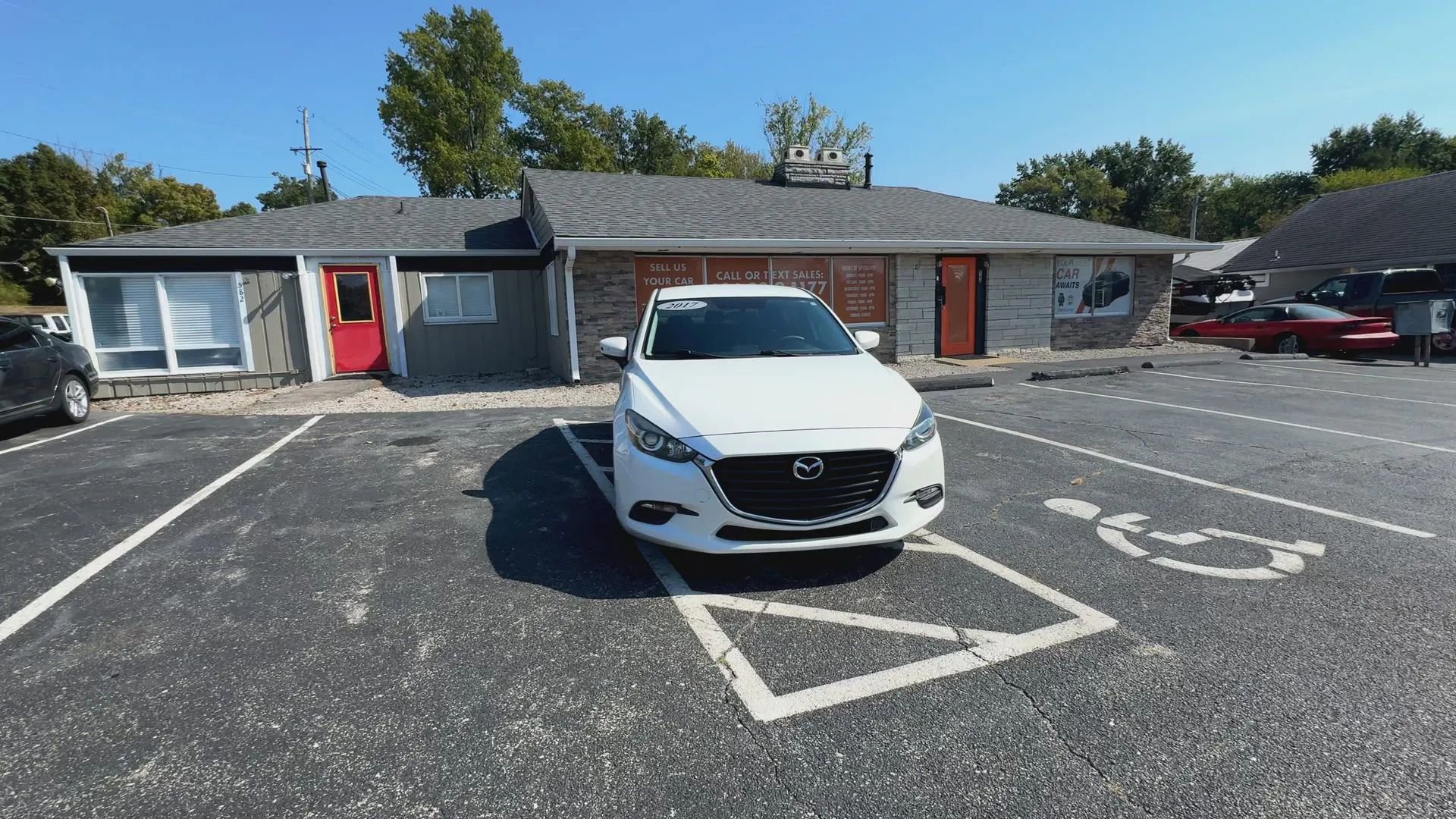 Used 2017 MAZDA MAZDA3 Sport w/ Preferred Equipment Package image 4