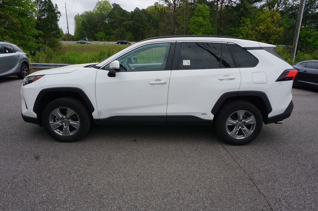 Used 2022 Toyota RAV4 XLE w/ Convenience Package image 19