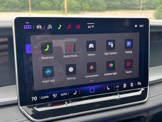 New 2026 Volkswagen Tiguan SE R-Line FWD image 15