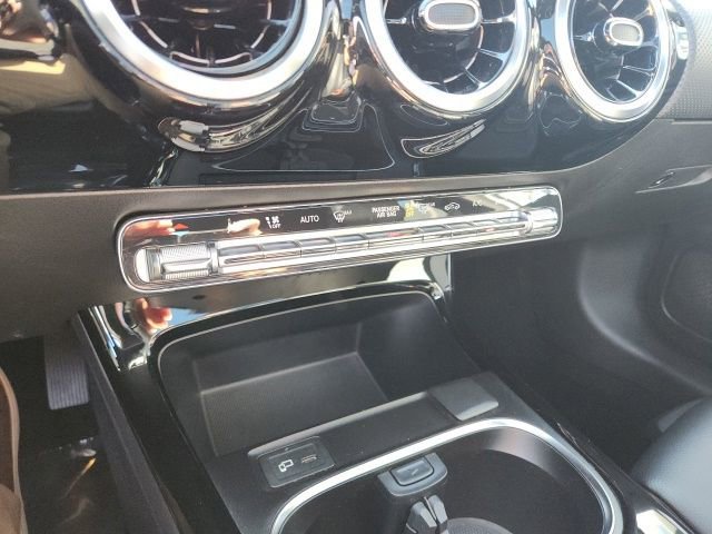 Used 2019 Mercedes-Benz A 220 image 28