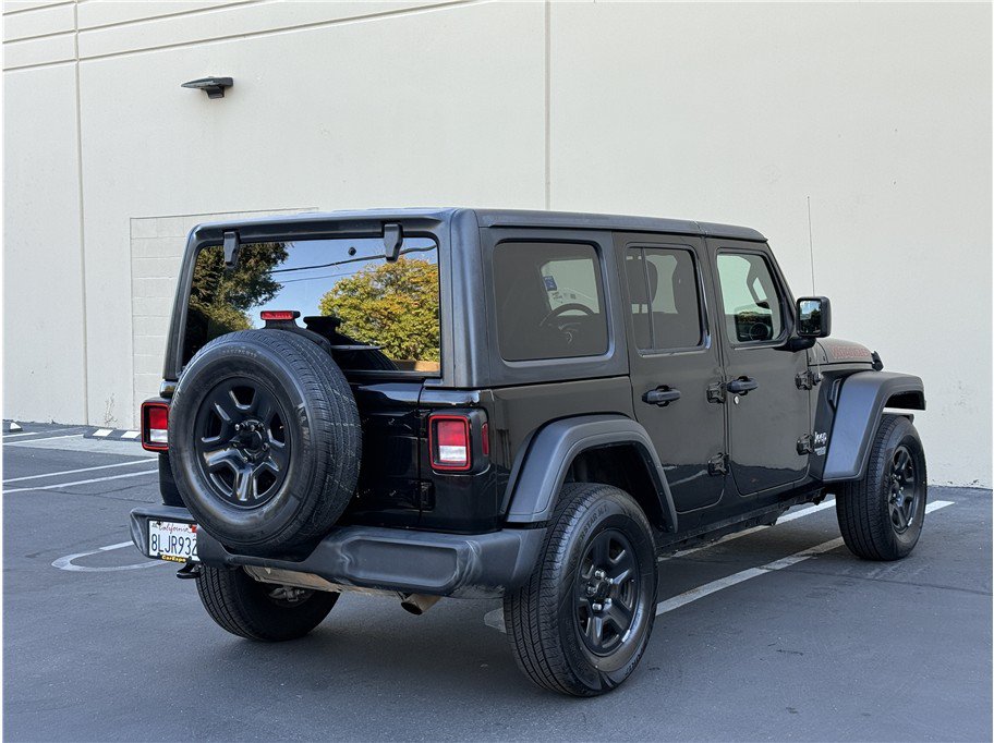 Used 2018 Jeep Wrangler Unlimited Sport AWD/4WD image 6