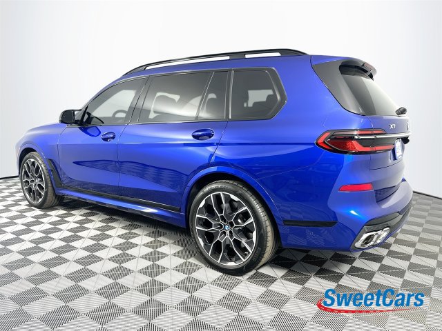Used 2025 BMW X7 M60i AWD/4WD image 5