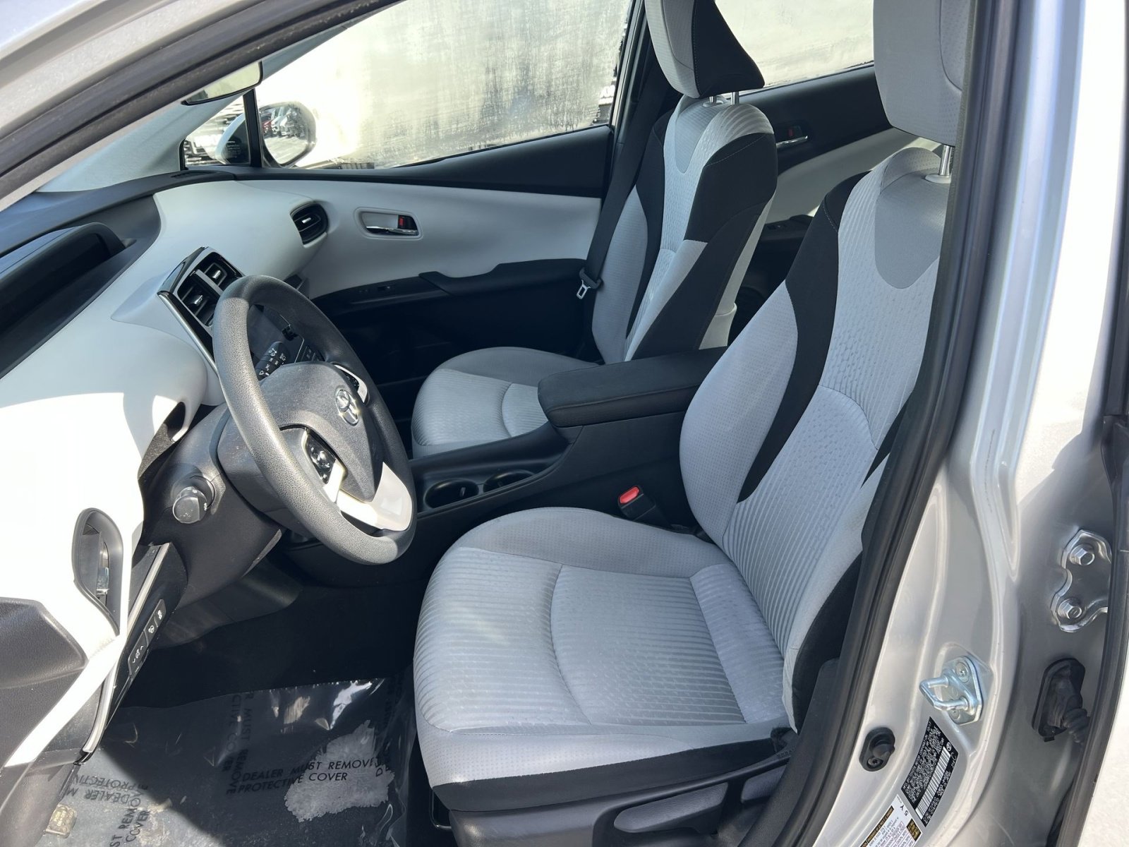 Used 2017 Toyota Prius Two image 13