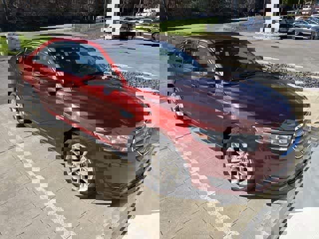 Used 2016 Ford Taurus SEL w/ Equipment Group 201A image 3