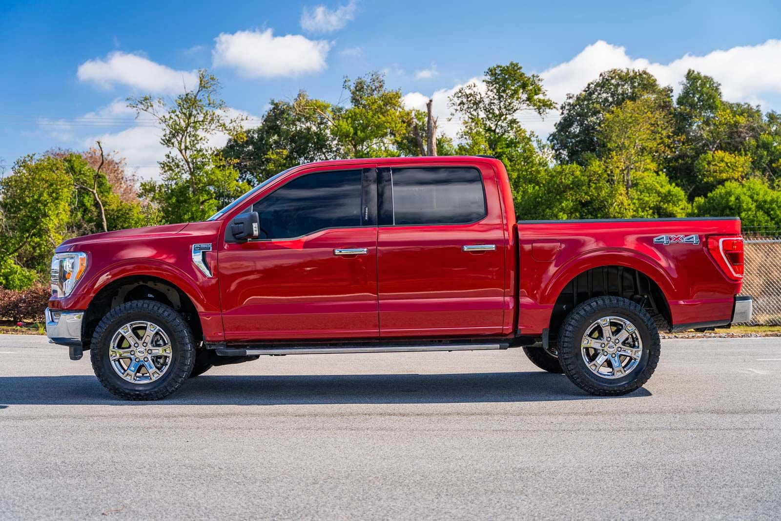 Used 2021 Ford F150 XLT w/ Equipment Group 302A High image 4