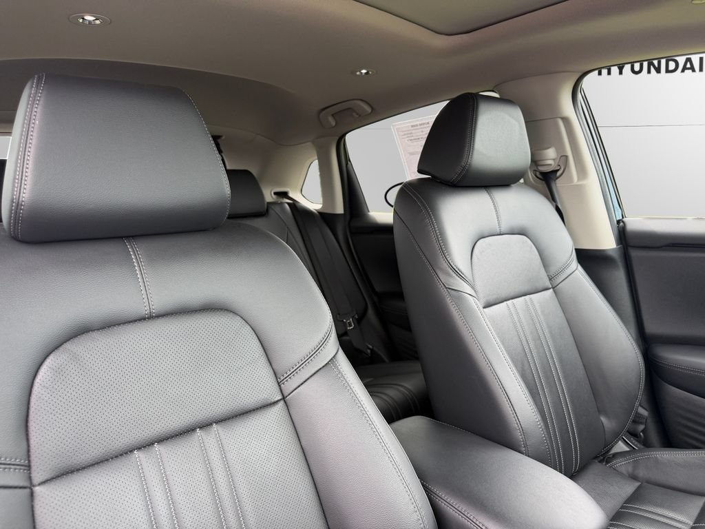 Used 2024 Honda HR-V EX-L image 12