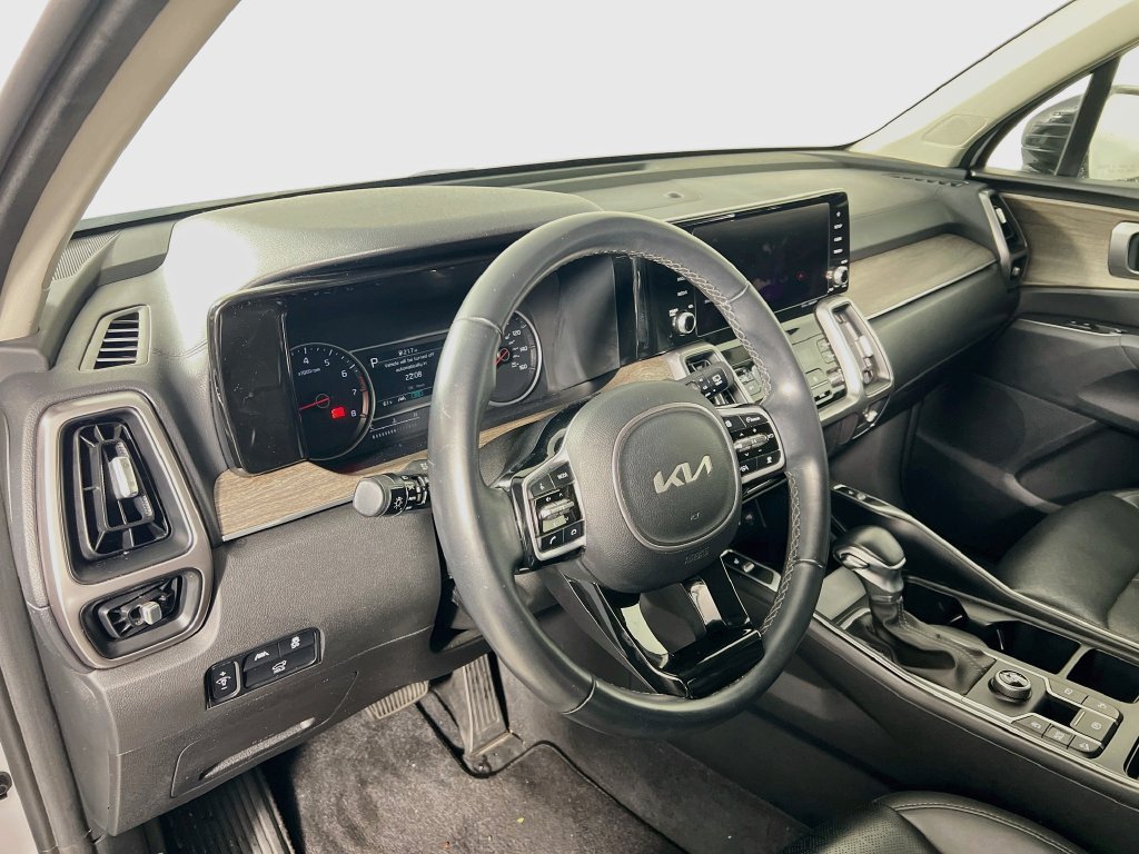 Certified 2023 Kia Sorento EX w/ Panoramic Sunroof Package FWD image 7