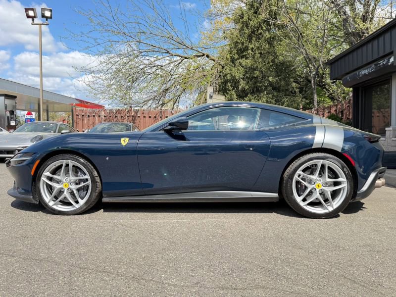 Used 2024 Ferrari Roma RWD image 9