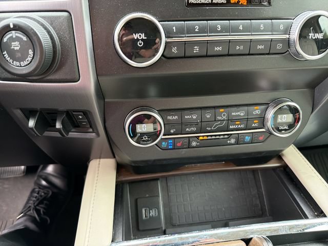 Used 2020 Ford Expedition Max Platinum RWD image 22