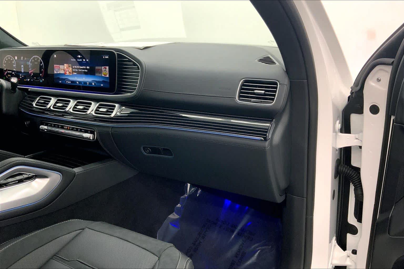 New 2026 Mercedes-Benz GLS 63 AMG 4MATIC image 28