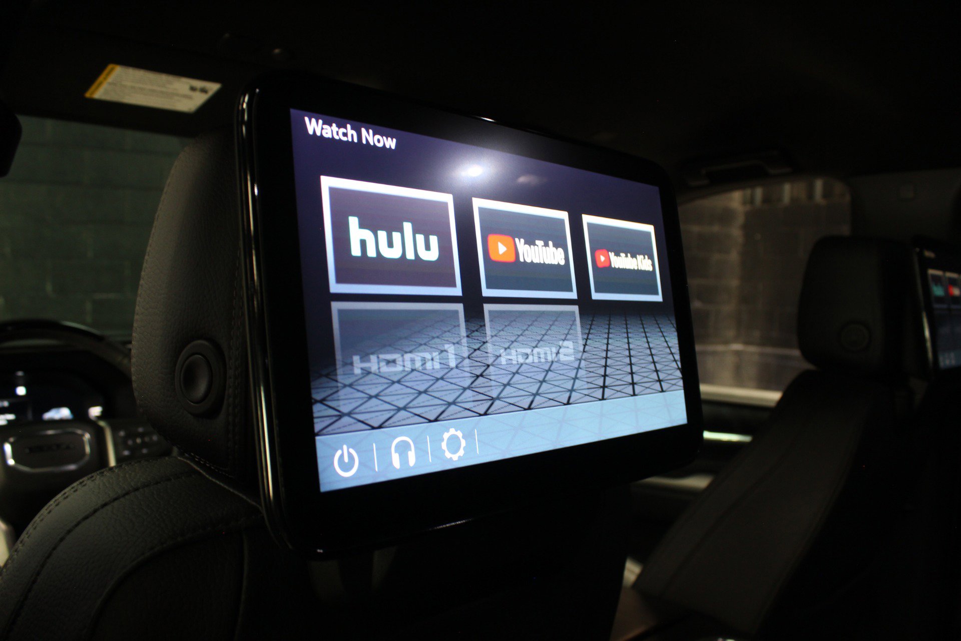 Used 2023 GMC Yukon Denali w/ Advanced Technology Package image 37
