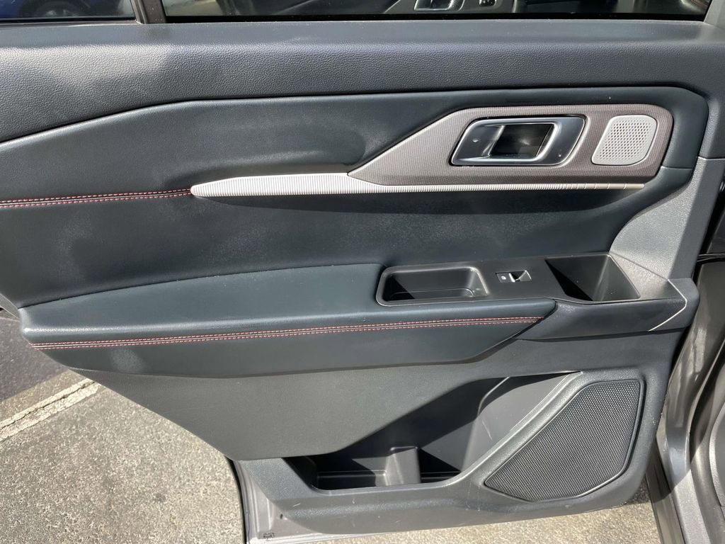 Used 2025 Ford Explorer ST w/ Sun And Sound Package image 26