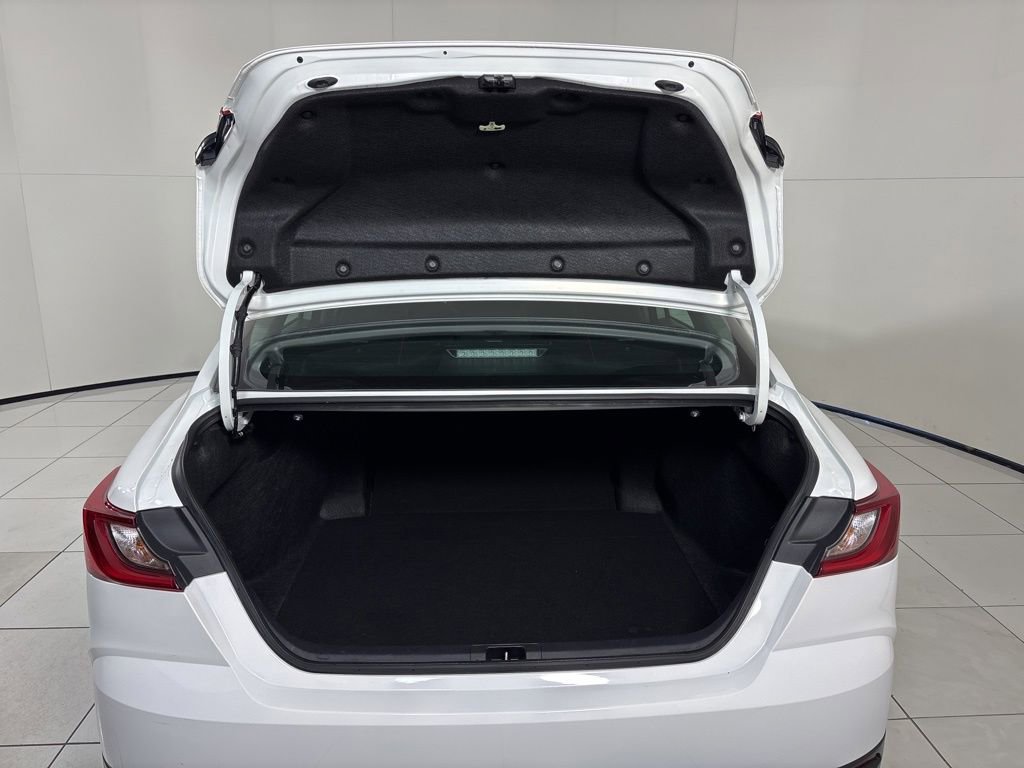 Used 2025 Toyota Camry LE image 23