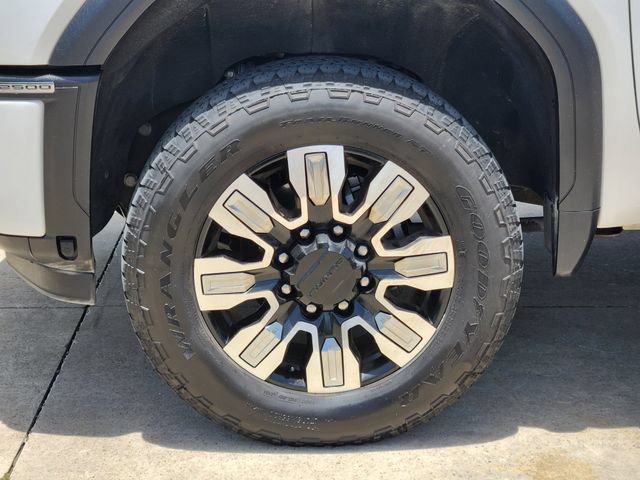 Used 2024 GMC Sierra 2500 Denali w/ Denali Reserve Package AWD/4WD image 11