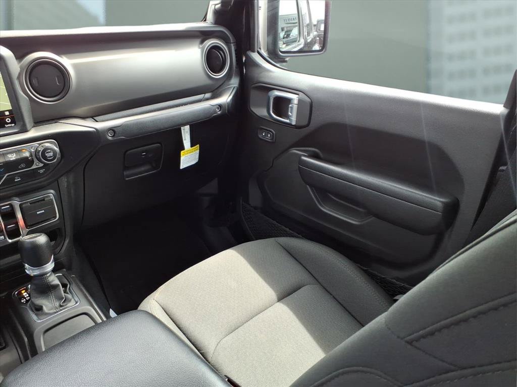 Used 2023 Jeep Gladiator Sport AWD/4WD image 20